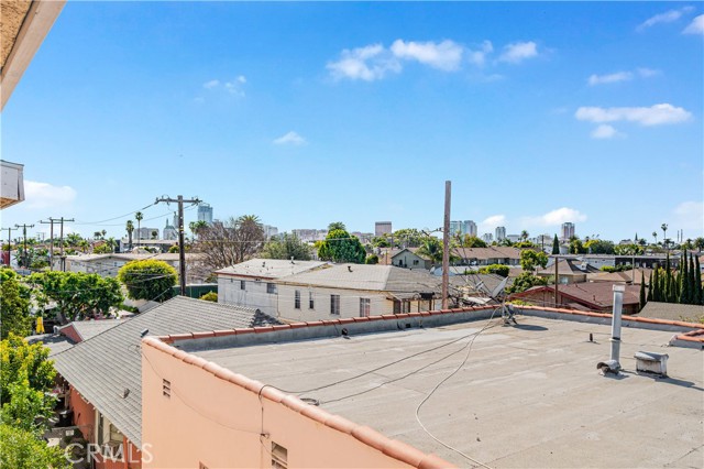 Detail Gallery Image 21 of 36 For 1168 E 10th St #213,  Long Beach,  CA 90813 - 2 Beds | 2 Baths