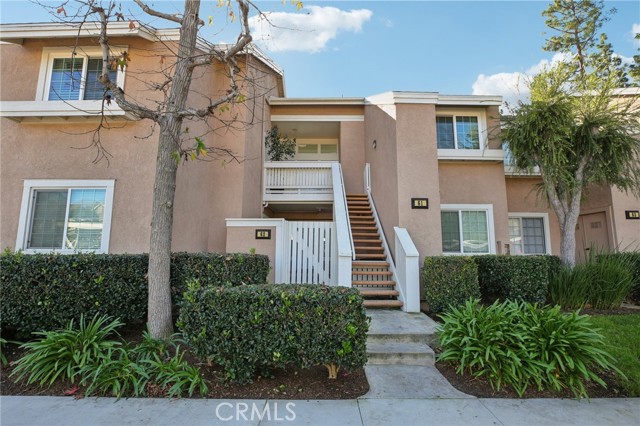 Detail Gallery Image 2 of 35 For 61 Woodleaf, Irvine,  CA 92614 - 3 Beds | 2 Baths