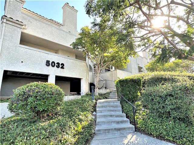 5032 Dorado Drive, Huntington Beach CA: https://media.crmls.org/medias/0e485cb2-97a0-4b62-b7aa-f649a18d0cae.jpg