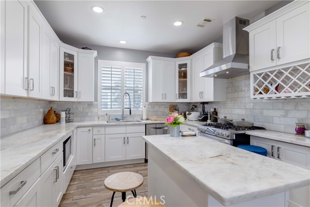 Detail Gallery Image 8 of 38 For 1800 S Pacific Coast Highway #94,  Redondo Beach,  CA 90277 - 3 Beds | 3 Baths