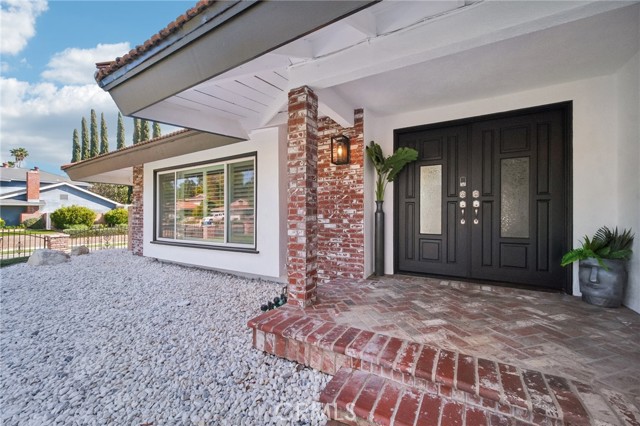 19040 Celtic Street, Porter Ranch CA: https://media.crmls.org/medias/0e4895b2-95c8-4d55-9d2a-2dd7a6f09322.jpg