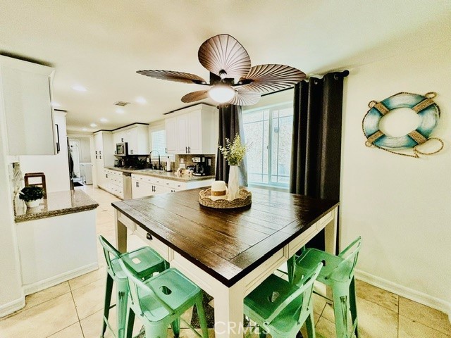 4819 RIVER Avenue, Newport Beach CA: https://media.crmls.org/medias/0e48f021-dbac-42c9-a23c-20cbee8daed4.jpg