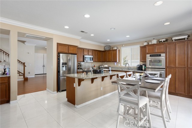 15850 Twin Lakes Dr, Moreno Valley CA: https://media.crmls.org/medias/0e4ac7c7-9d72-475f-987a-0704fffc190e.jpg