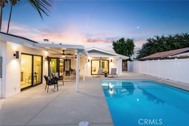 1975 E Mark Leslie, Palm Springs, CA 92264