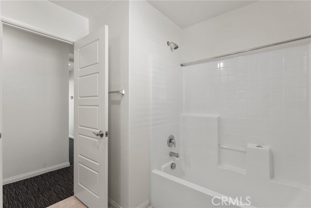 Detail Gallery Image 32 of 46 For 4011 Elderberry, Lake Elsinore,  CA 92530 - 4 Beds | 2/1 Baths