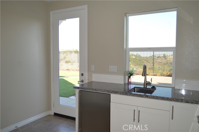 Detail Gallery Image 32 of 54 For 2675 Chad Zeller Ln, Corona,  CA 92882 - 4 Beds | 4/1 Baths