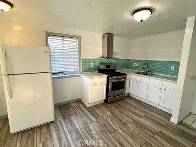 Detail Gallery Image 2 of 31 For 26028 Eshelman Ave, Lomita,  CA 90717 - 3 Beds | 2 Baths