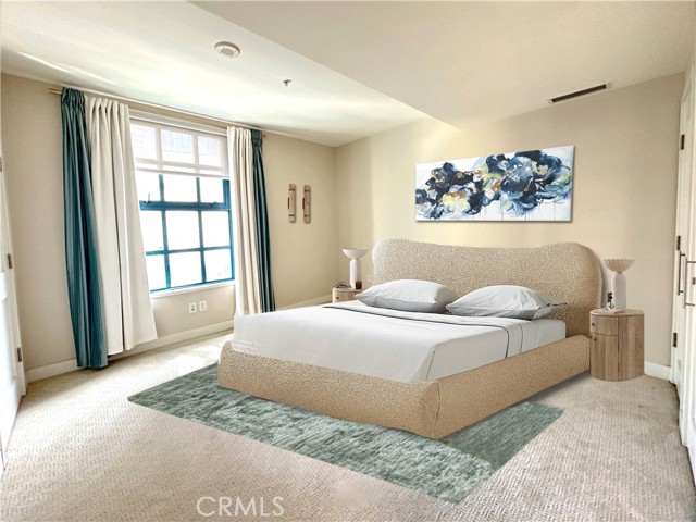 700 E Street, San Diego, California 92101, 1 Bedroom Bedrooms, ,2 BathroomsBathrooms,Residential,For Sale,E Street,OC24112082