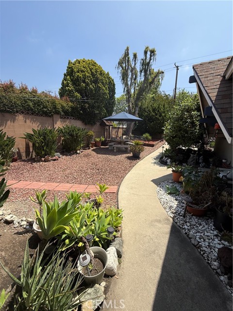 4535 Ramsdell Avenue, La Crescenta CA: https://media.crmls.org/medias/0e4f2279-25fc-4c56-b981-3a55bb28bc79.jpg