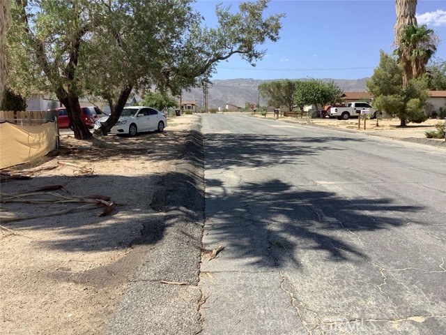 Detail Gallery Image 3 of 29 For 5645 Cahuilla Ave, Twentynine Palms,  CA 92277 - 3 Beds | 2 Baths