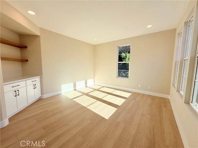 Detail Gallery Image 5 of 34 For 302 Tall Oak, Irvine,  CA 92603 - 3 Beds | 3/1 Baths