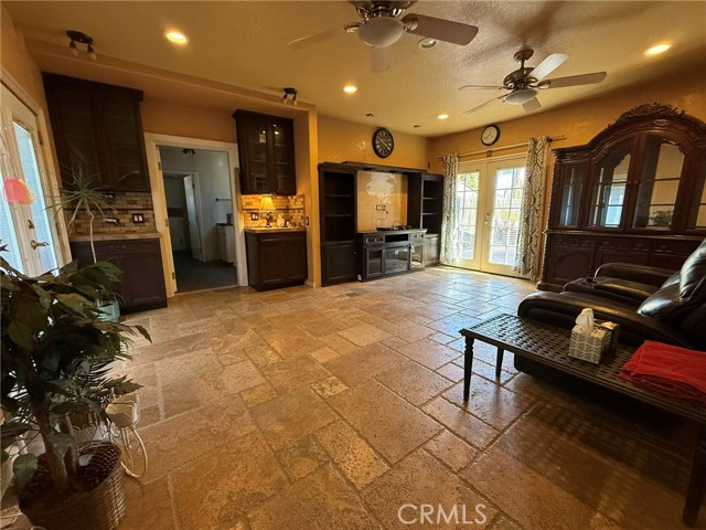 Detail Gallery Image 22 of 35 For 18284 9th St, Bloomington,  CA 92316 - 3 Beds | 2 Baths