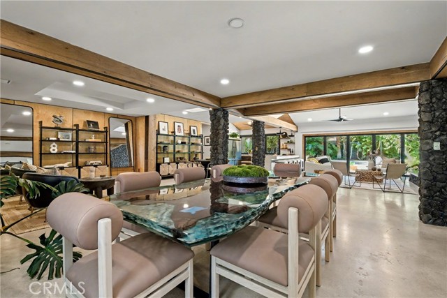 Detail Gallery Image 4 of 46 For 9701 Bothwell Road, Northridge,  CA 91324 - 4 Beds | 3/1 Baths