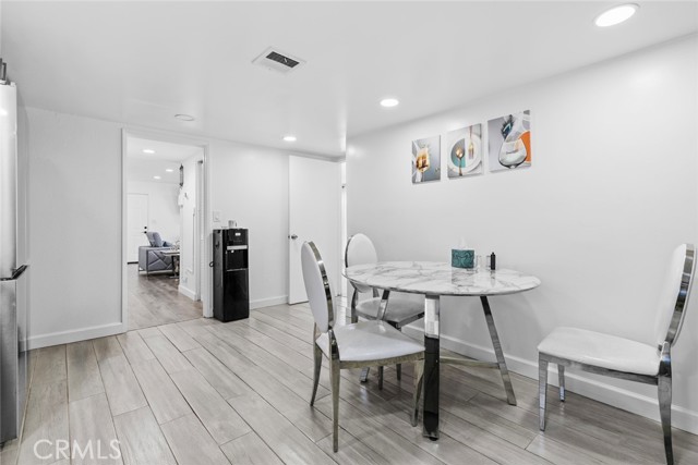 8801 Cedros Avenue, Panorama City CA: https://media.crmls.org/medias/0e51a701-1df6-4255-b496-5aab6b49bf7a.jpg