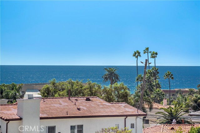 Detail Gallery Image 4 of 19 For 223 Avenida Victoria #B,  San Clemente,  CA 92672 - 2 Beds | 1 Baths