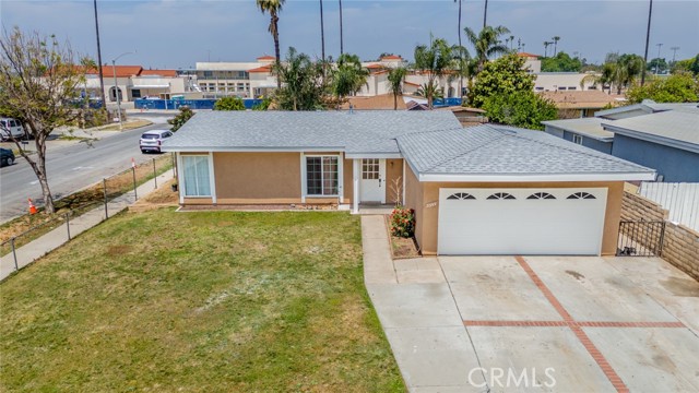 7355 Amanda Court, Riverside CA: https://media.crmls.org/medias/0e529deb-f1ab-4951-a19e-aeb5158f5ed5.jpg