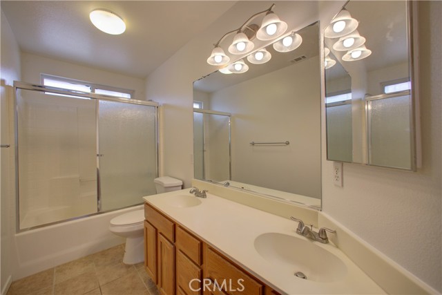 1831 Berkeley Way, Santa Maria CA: https://media.crmls.org/medias/0e52d11f-999e-4663-b3cd-777d05148dcb.jpg