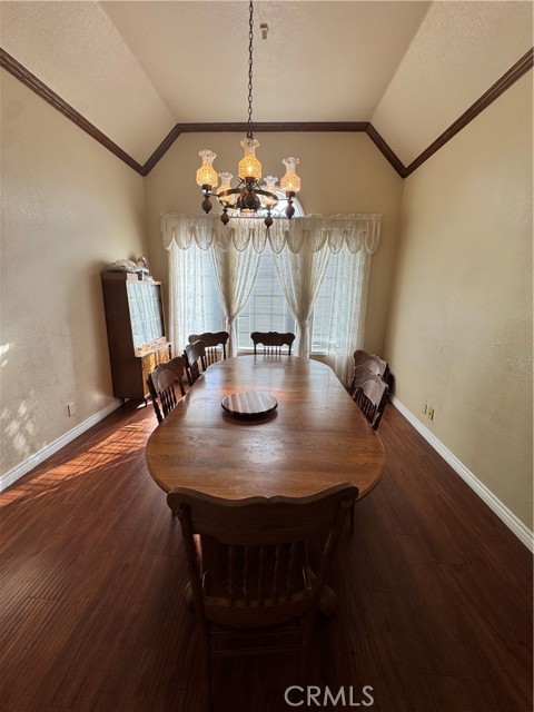 Detail Gallery Image 8 of 25 For 6680 Avenue Juan Diaz, Riverside,  CA 92509 - 3 Beds | 2 Baths