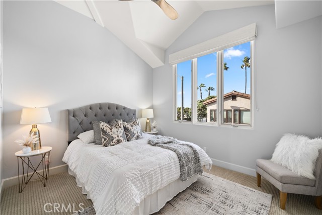 Detail Gallery Image 21 of 47 For 6610 W Oceanfront, Newport Beach,  CA 92663 - 3 Beds | 3/1 Baths