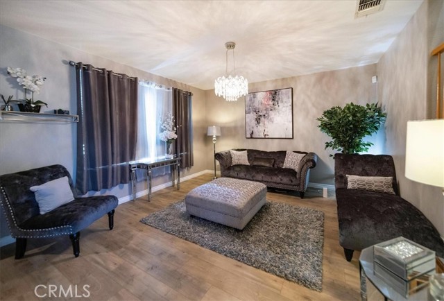 25933 Schafer Drive, Murrieta CA: https://media.crmls.org/medias/0e53dc23-da6a-4028-83a6-7552ca9d6041.jpg