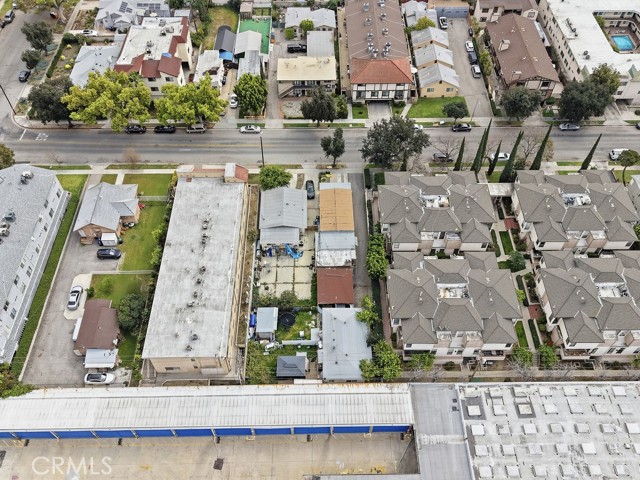 Detail Gallery Image 3 of 7 For 345 Concord St, Glendale,  CA 91203 - 3 Beds | 2 Baths