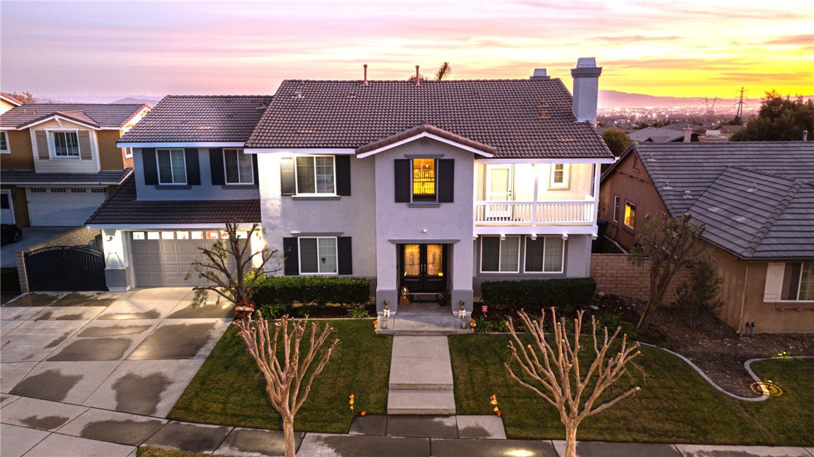 Detail Gallery Image 2 of 75 For 12257 Mountain Ash Ct, Rancho Cucamonga,  CA 91739 - 5 Beds | 3/1 Baths