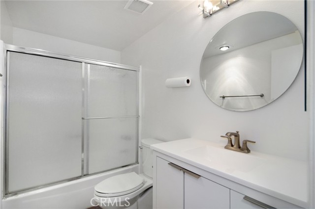 Detail Gallery Image 6 of 14 For 22100 Burbank Bld 259g,  Woodland Hills,  CA 91367 - 0 Beds | 1 Baths