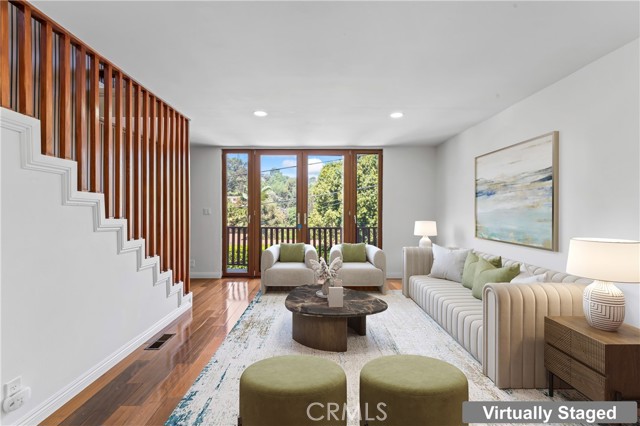 Detail Gallery Image 6 of 42 For 2820 Oak Point Dr, Los Angeles,  CA 90068 - 2 Beds | 1/1 Baths