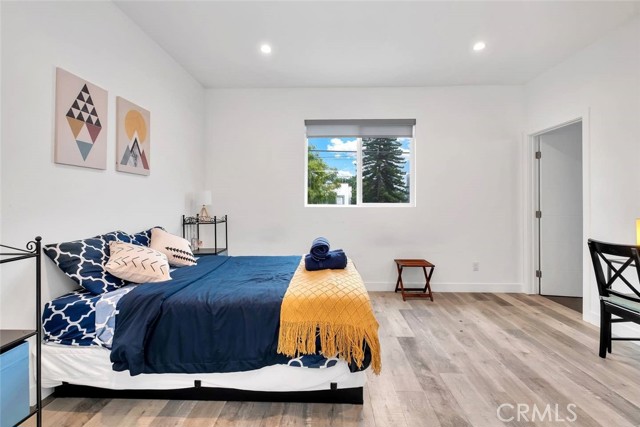 Detail Gallery Image 27 of 36 For 1344 N Kenmore, Los Angeles,  CA 90027 - 3 Beds | 3/1 Baths