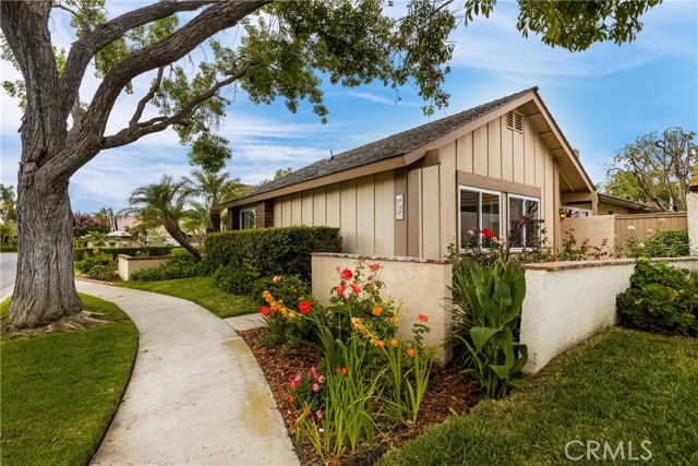 2172 Snowberry Rd, Tustin, CA 92780