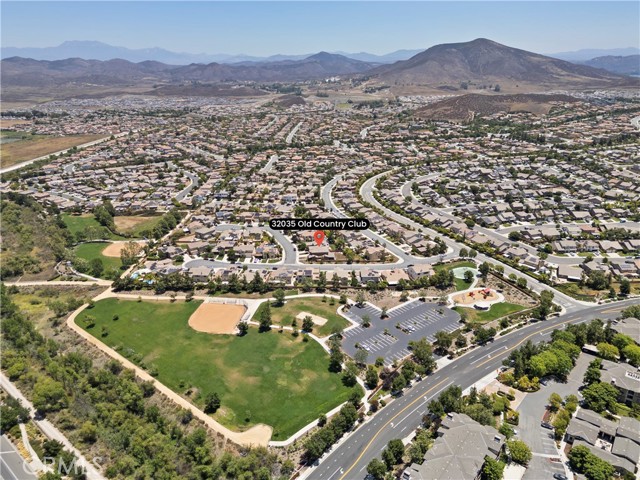 32035 Old Country Court, Winchester CA: https://media.crmls.org/medias/0e57308a-e2e1-4e08-858d-f7ba4ac23713.jpg