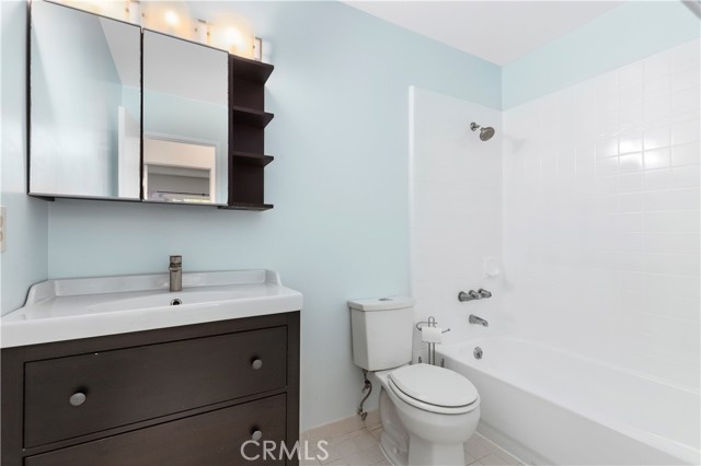 Detail Gallery Image 21 of 36 For 4838 Hollow Corner Rd #318,  Culver City,  CA 90230 - 3 Beds | 2 Baths