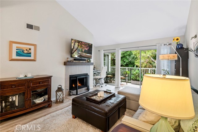 1410 Brett Place, San Pedro CA: https://media.crmls.org/medias/0e57c8c4-687e-4c04-99d4-048a377717d6.jpg