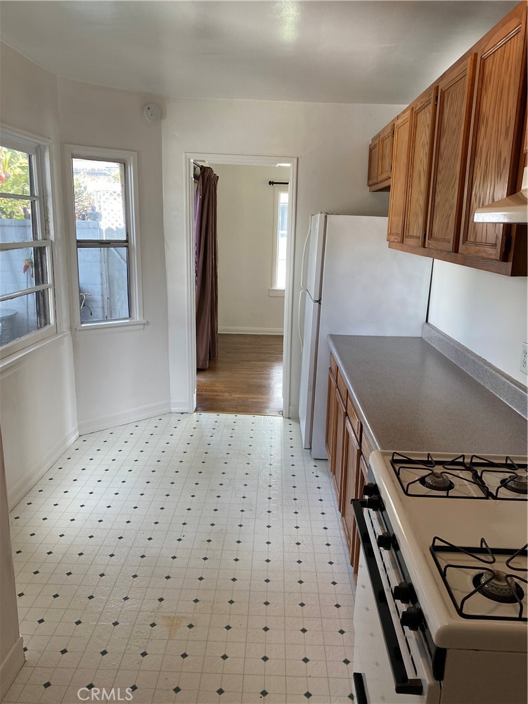 0e57d1fd E9d4 4240 8d53 4ef472b0d5f6