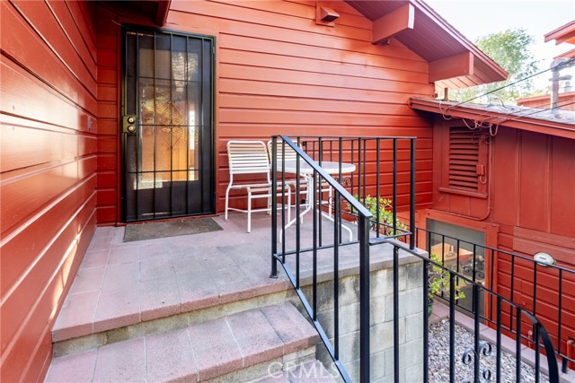 4899 Glenwood Drive, Riverside CA: https://media.crmls.org/medias/0e59bc12-f647-4397-a272-90185ebf5d68.jpg