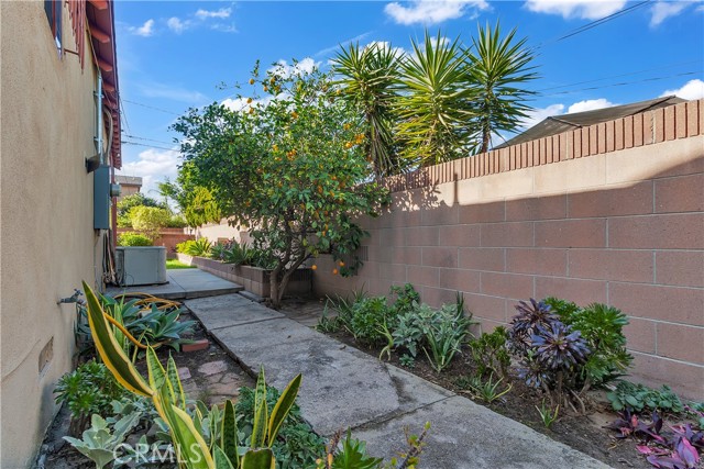 Detail Gallery Image 46 of 50 For 9415 Annetta, South Gate,  CA 90280 - 3 Beds | 3 Baths