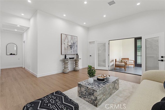 Detail Gallery Image 20 of 26 For 2162 Montgomery Road, Thousand Oaks,  CA 91360 - 4 Beds | 3 Baths