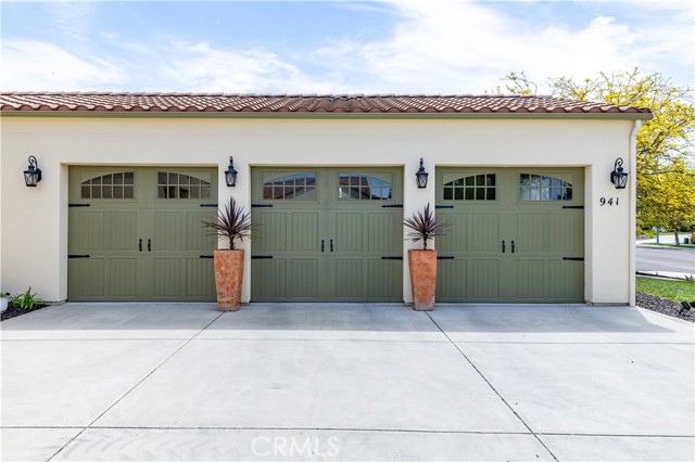 Detail Gallery Image 5 of 65 For 941 Vista Cerro Dr, Paso Robles,  CA 93446 - 4 Beds | 2/1 Baths