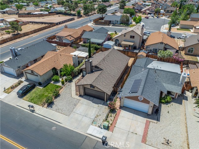 13883 Northstar Avenue, Victorville CA: https://media.crmls.org/medias/0e5a11dc-8f4b-4641-a25b-7144577df9d9.jpg