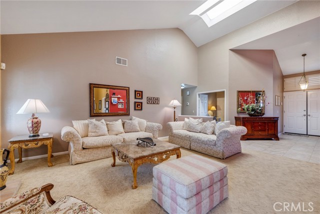 Detail Gallery Image 9 of 52 For 1894 Sunbury, Escondido,  CA 92026 - 3 Beds | 2 Baths