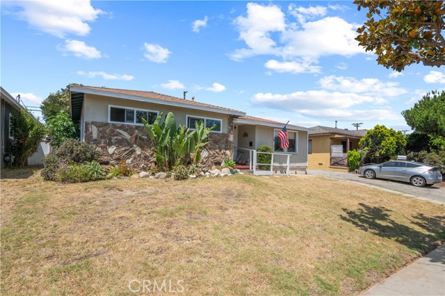 Detail Gallery Image 3 of 28 For 2731 Armour Ln, Redondo Beach,  CA 90278 - 4 Beds | 2 Baths