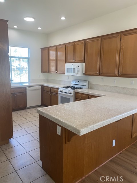 Detail Gallery Image 5 of 19 For 20879 Bayport Dr., Riverside,  CA 92508 - 3 Beds | 2 Baths