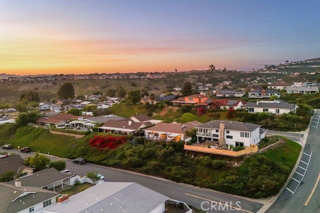 4203 Calle Mayo, San Clemente CA: https://media.crmls.org/medias/0e5a9e68-192f-4834-a45d-7894be8614f4.jpg