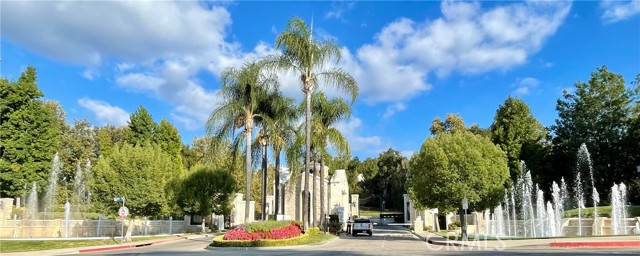 Detail Gallery Image 3 of 40 For 18500 Saint Moritz Dr, Tarzana,  CA 91356 - 4 Beds | 3 Baths