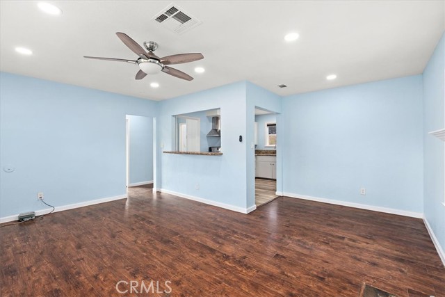 Detail Gallery Image 4 of 15 For 4485 Dwight Ave, Riverside,  CA 92507 - – Beds | – Baths