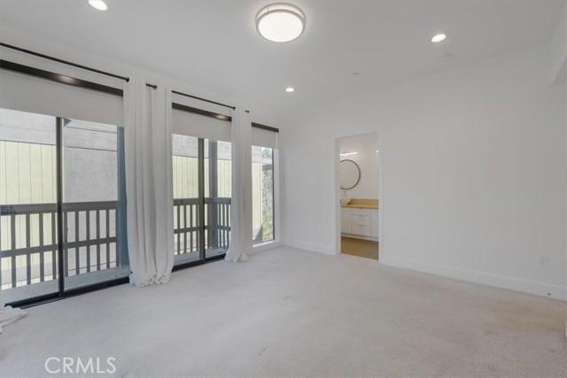 4201 Pennsylvania Avenue, La Crescenta CA: https://media.crmls.org/medias/0e5c32fa-bfbf-4bd8-a43b-b38f8855b63f.jpg