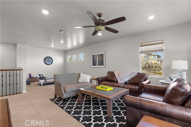 Detail Gallery Image 44 of 71 For 22385 Copper Mountain Ct, Saugus,  CA 91350 - 5 Beds | 5 Baths