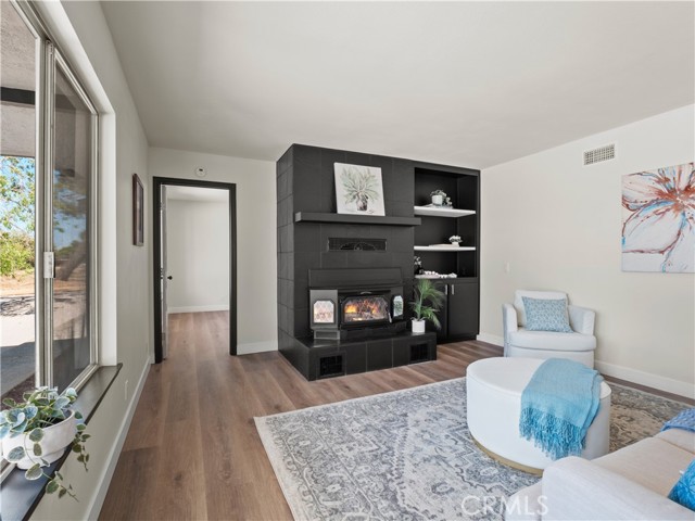 2350 W Avenue N12, Palmdale CA: https://media.crmls.org/medias/0e5c6748-d8f6-4537-96c9-431460e7d5c7.jpg