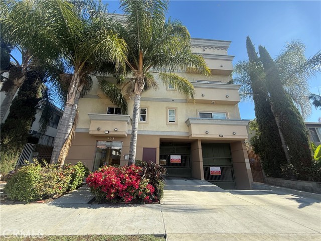 Detail Gallery Image 2 of 10 For 332 S Serrano Ave #101,  Los Angeles,  CA 90020 - 3 Beds | 2 Baths