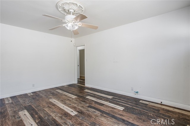 Detail Gallery Image 22 of 54 For 240 E 52nd St, San Bernardino,  CA 92404 - 4 Beds | 2/1 Baths